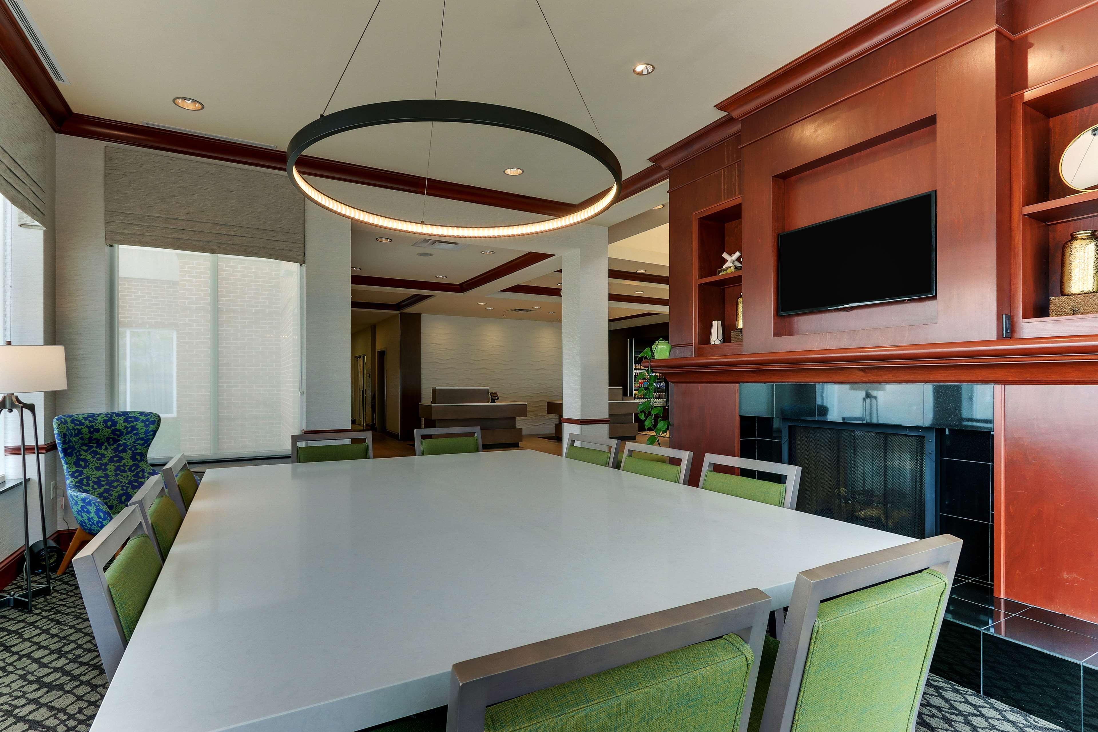 Hilton Garden Inn Indianapolis Airport Plainfield Esterno foto